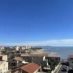 Indes Galantes Tres Joli T2 Vue Piscine Cap D'agde アパート *